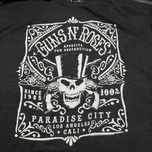 Guns N Rose's Tee size Large
